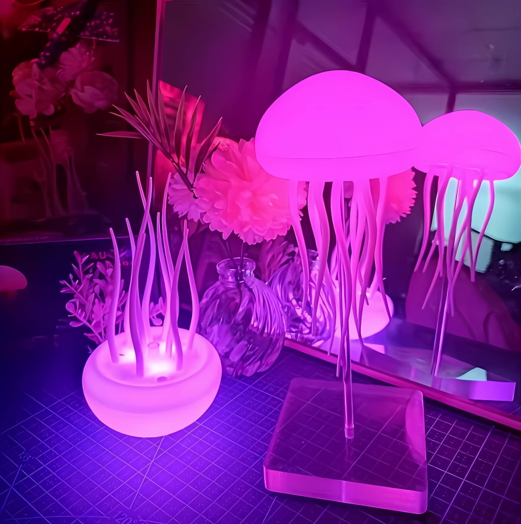 Floating Jellyfish Lamp